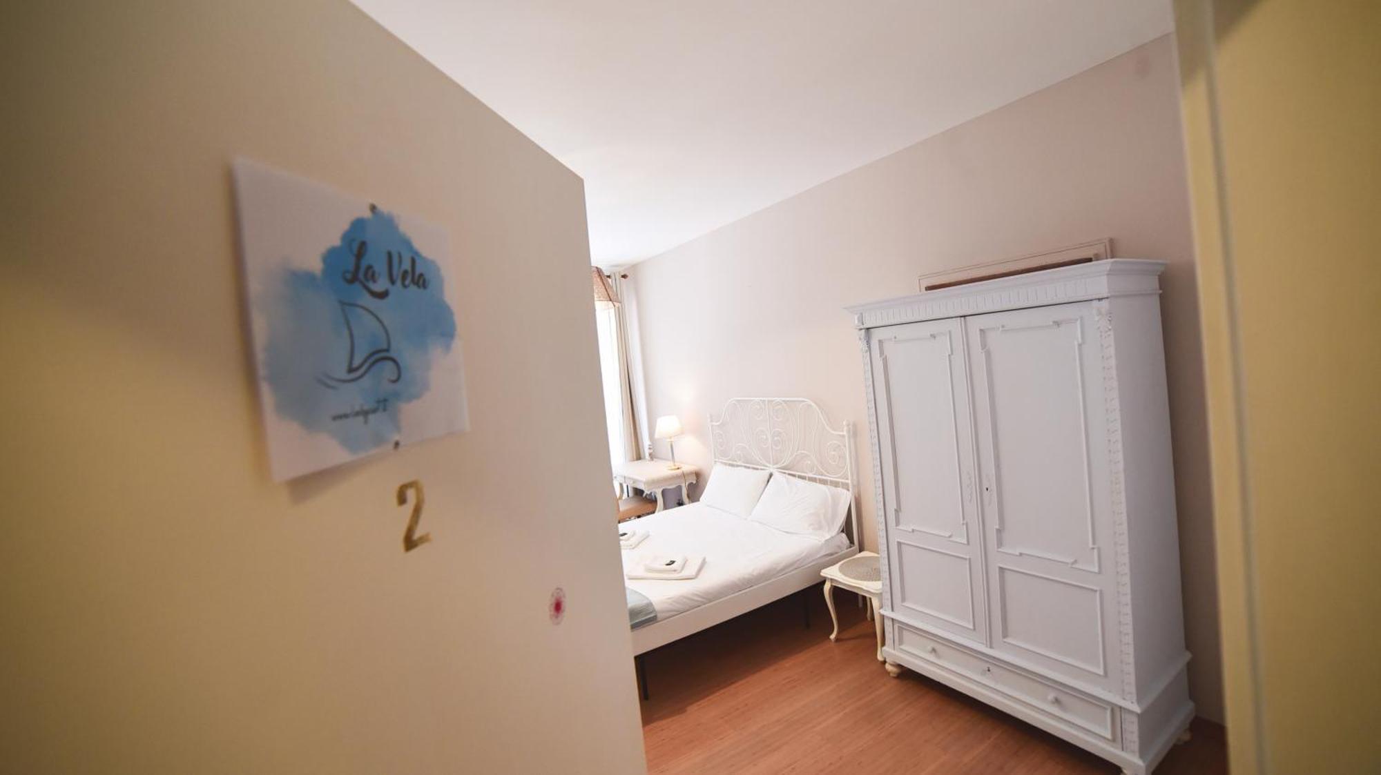 Barcolana Lodge - Hostel Триест Экстерьер фото