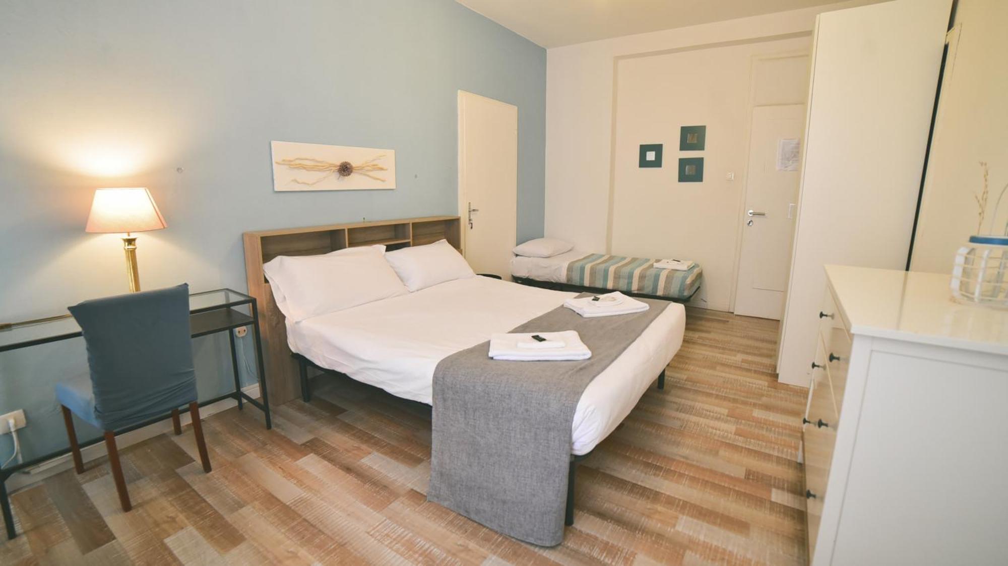Barcolana Lodge - Hostel Триест Экстерьер фото